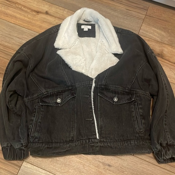 Forever 21 denim jacket - Picture 1 of 2